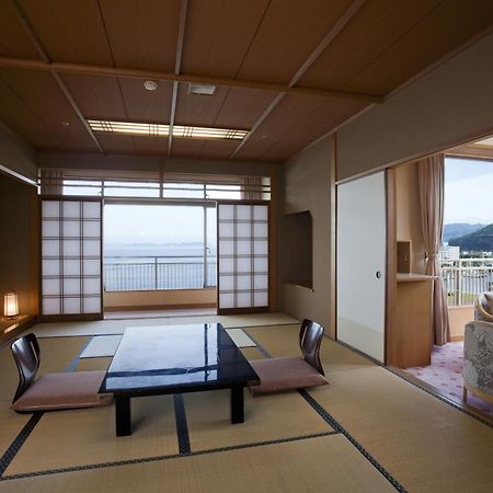Hotel New Awaji Sumoto Экстерьер фото