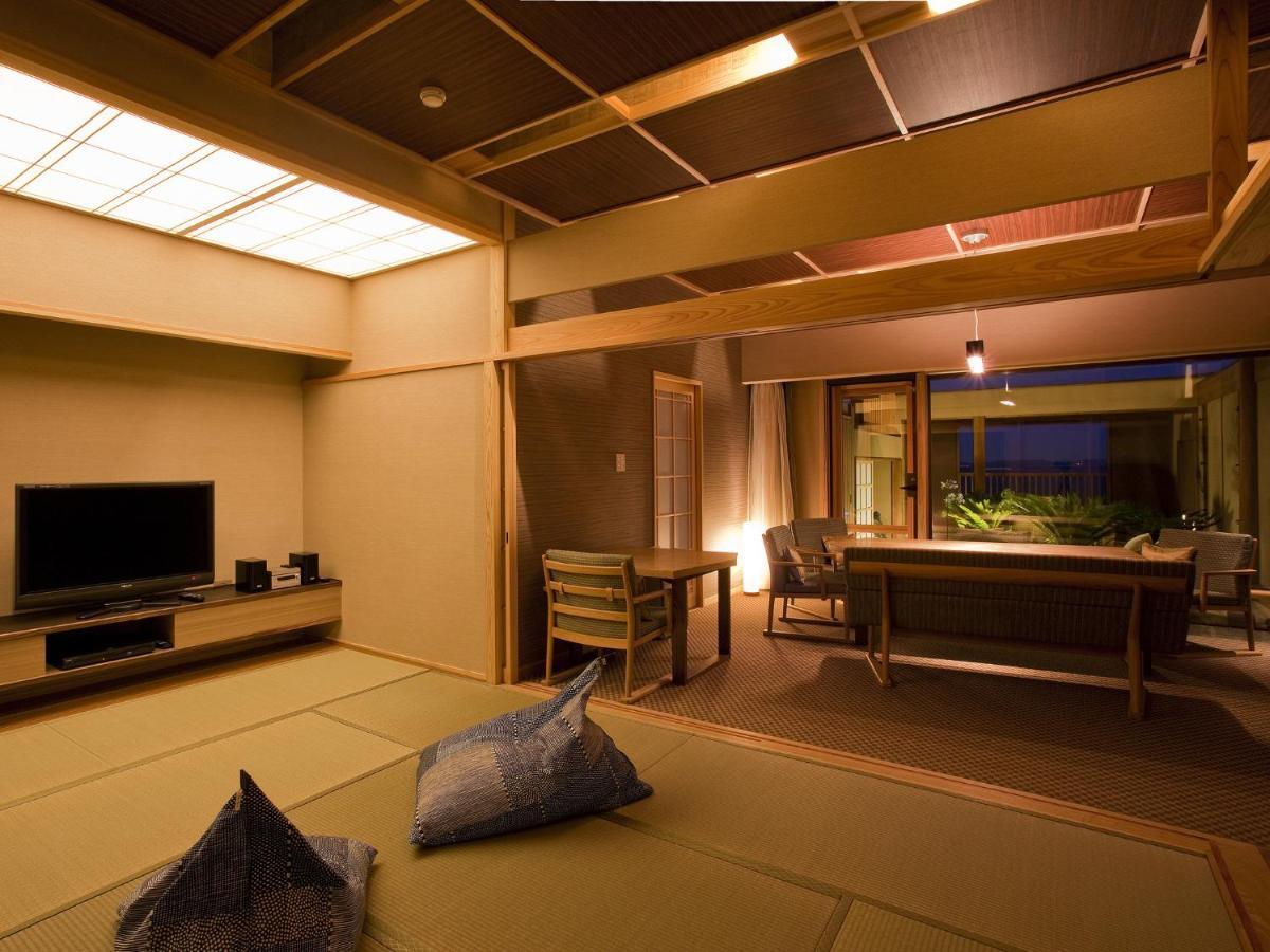 Hotel New Awaji Sumoto Экстерьер фото